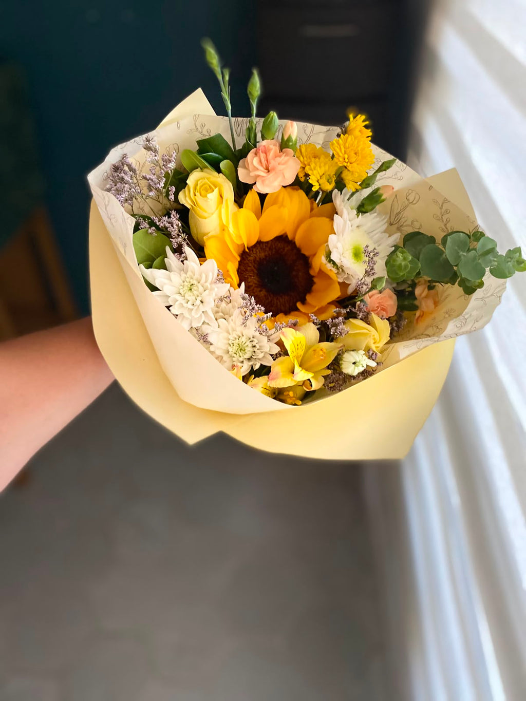 CORAL BOUQUET
