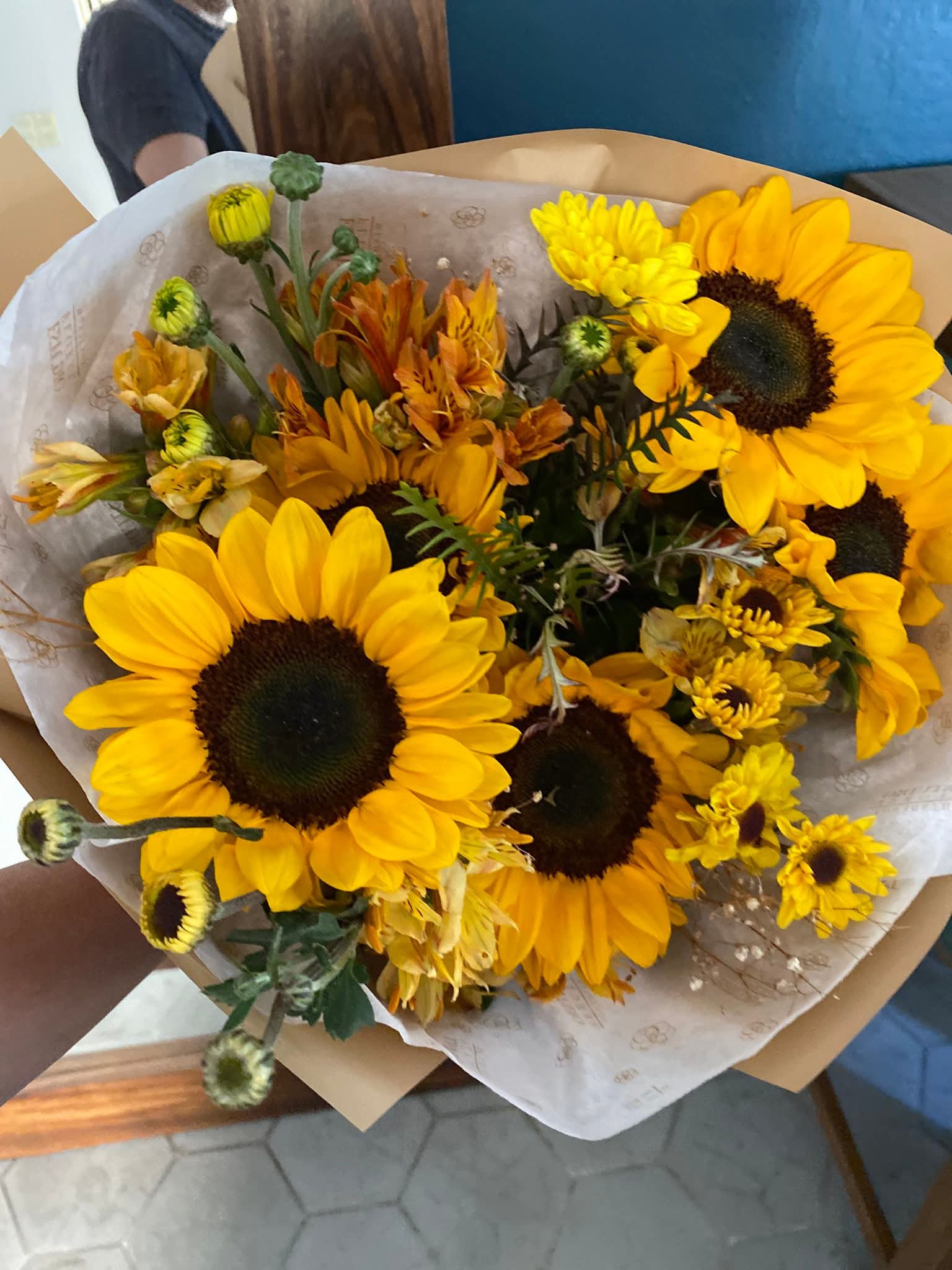SUNNY BOUQUET