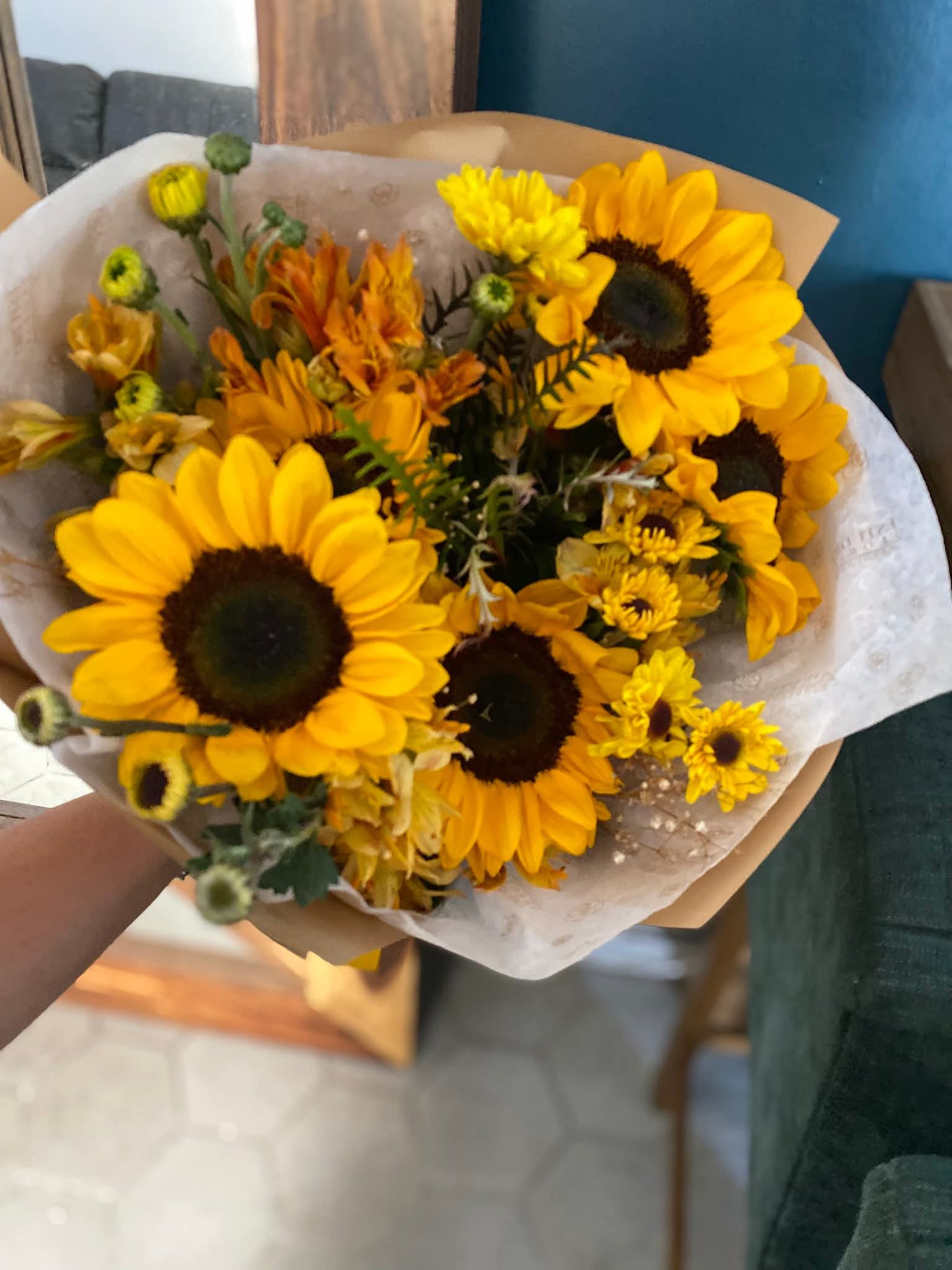 SUNNY BOUQUET